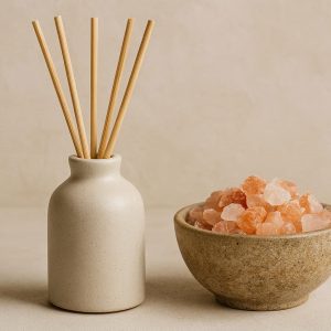 Stoneware Aromatherapy Diffuser with Himalayan Salt and Reeds